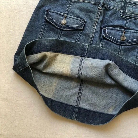 White House Black Market Blanc Denim Skirt - Picture 9 of 10